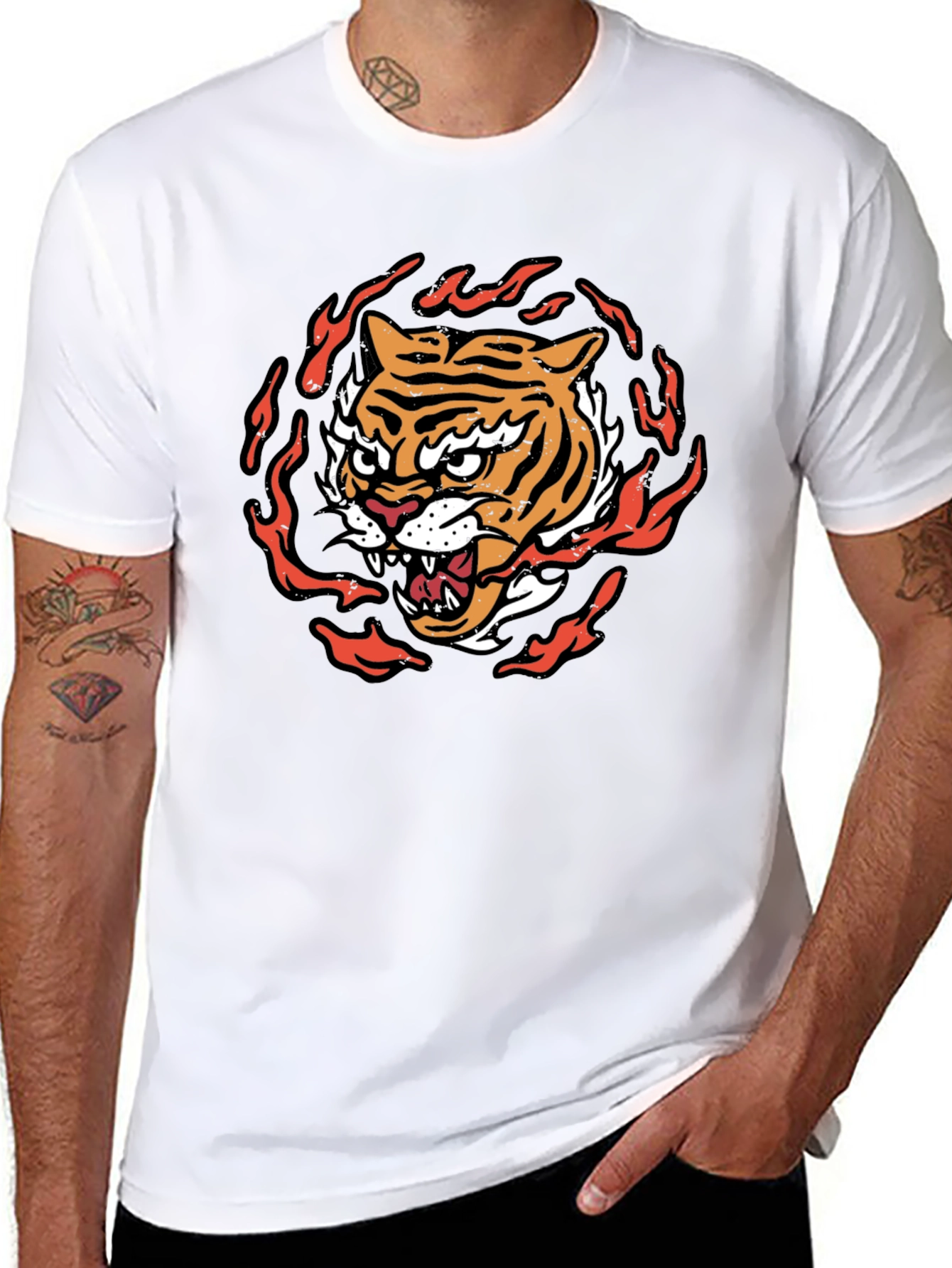 Fiery Tiger Graphic Tee - Bold Black T-Shirt