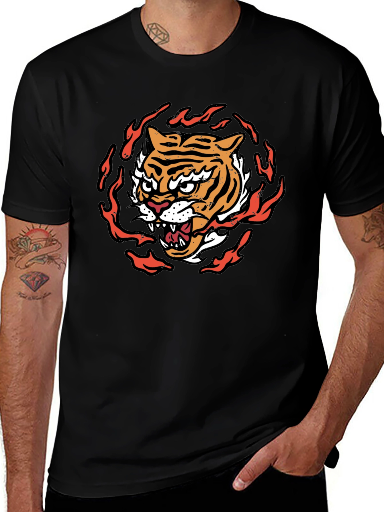 Fiery Tiger Graphic Tee - Bold Black T-Shirt